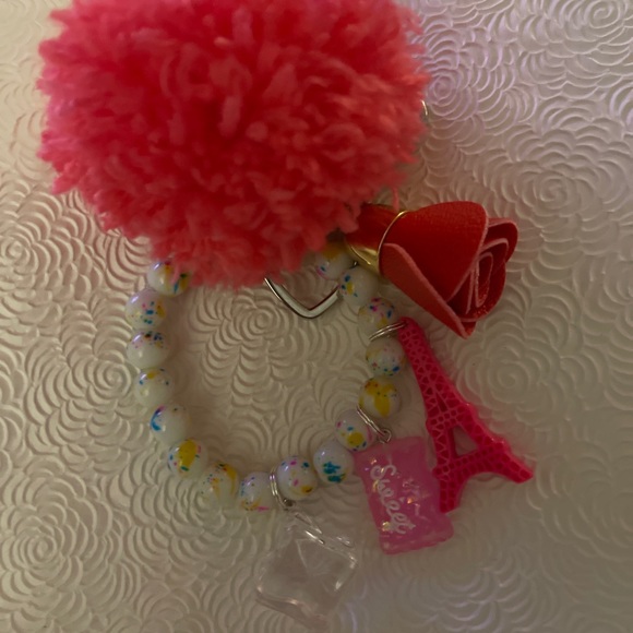Hot pink handmade pompom beaded keychain - Picture 2 of 3